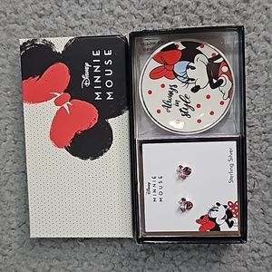 Disney children mini mouse pink stone and sterling silver stud earings